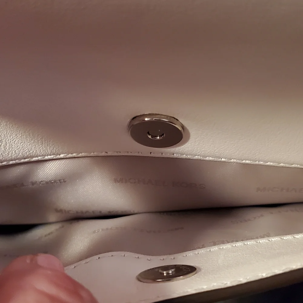 Michael Kors Whitney Satchel, new condition without tags. - Picture 3 of 9